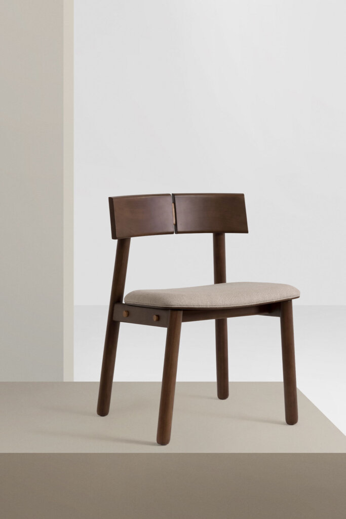 Cadeira Kiri Estofada