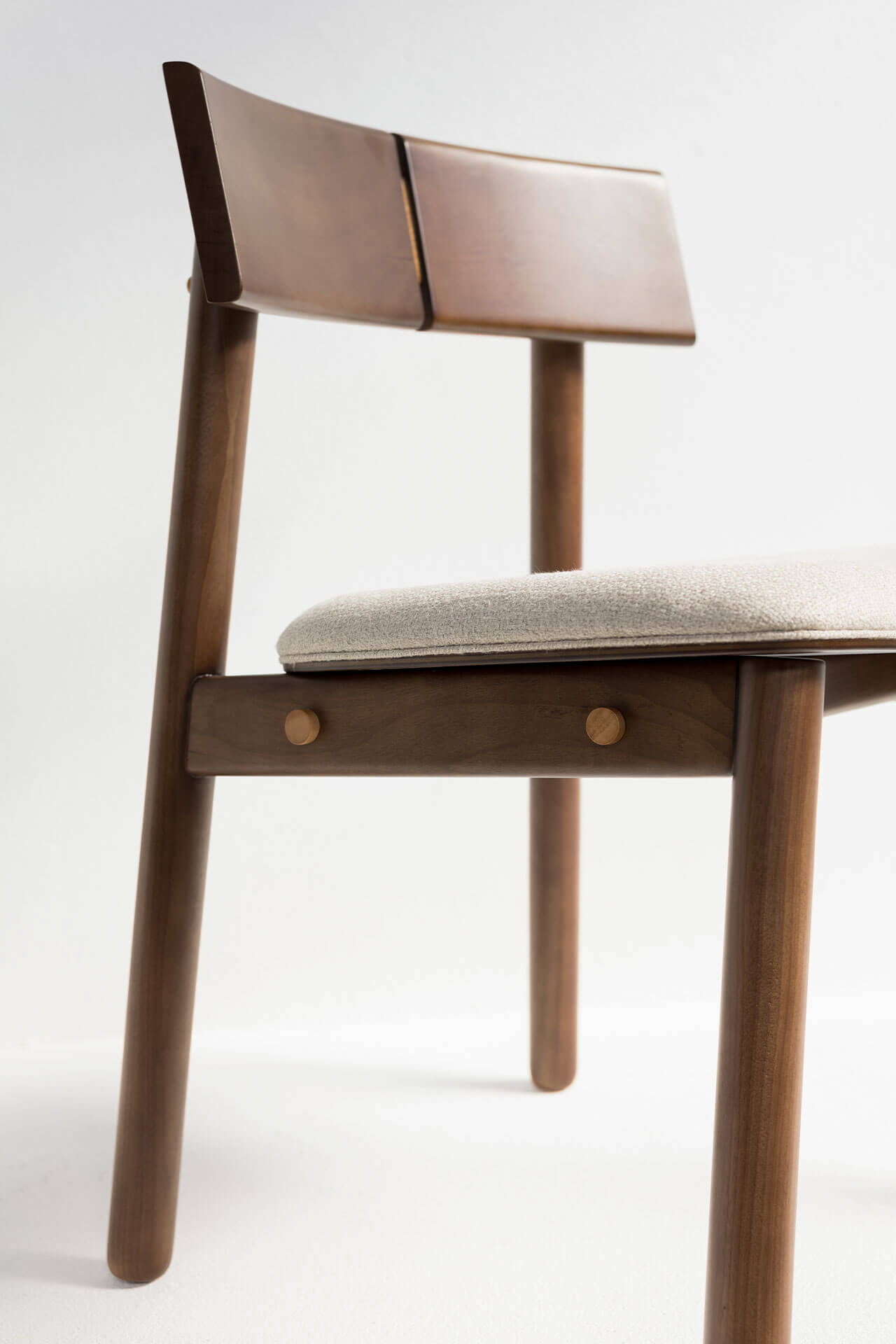 Cadeira Kiri Estofada