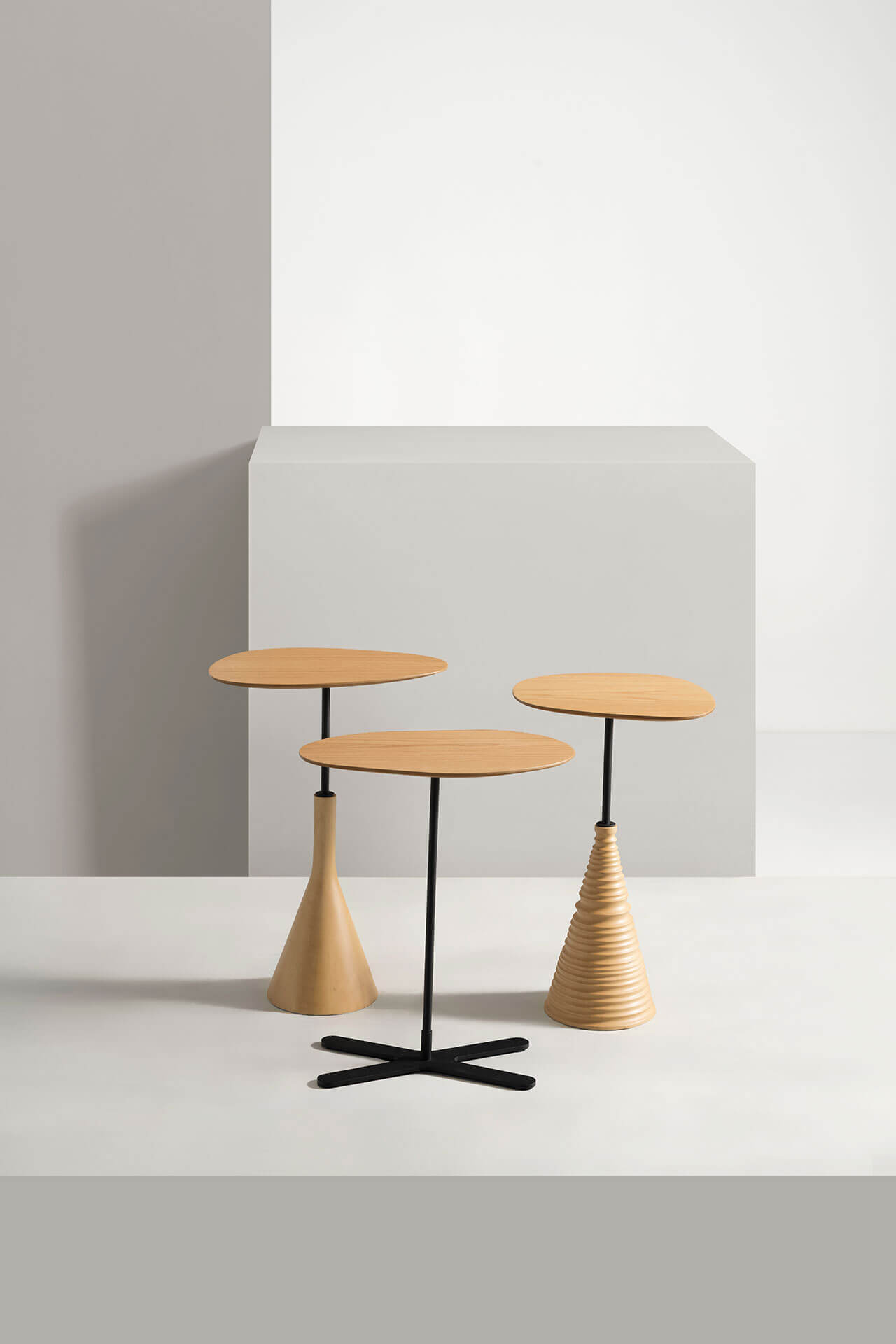 Mesas Laterais Seixos