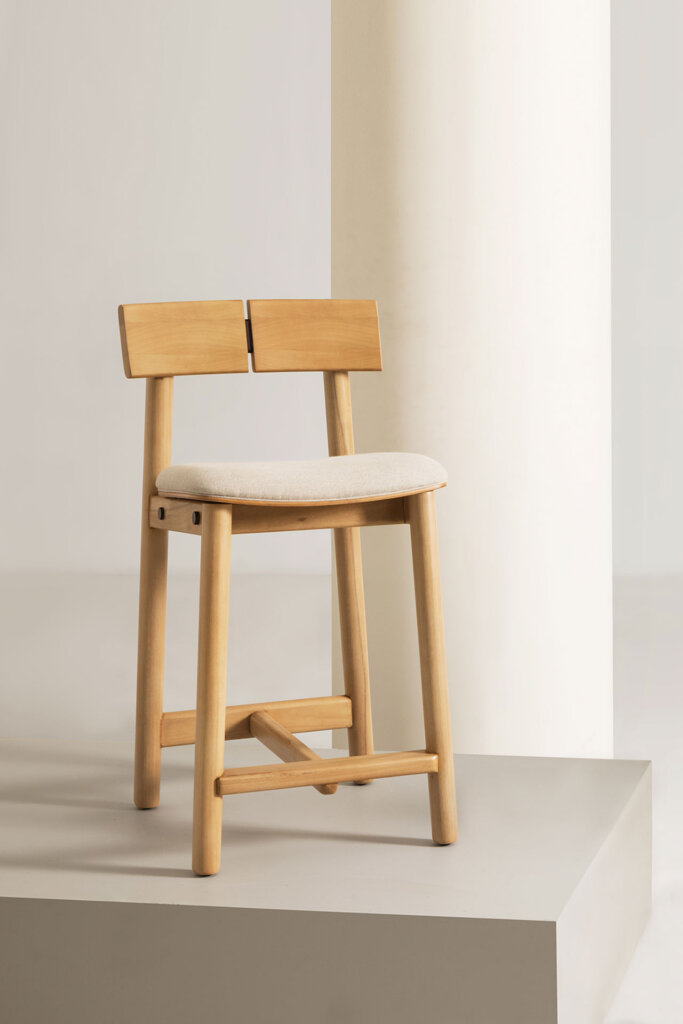 Cadeira Kiri Alta Estofada